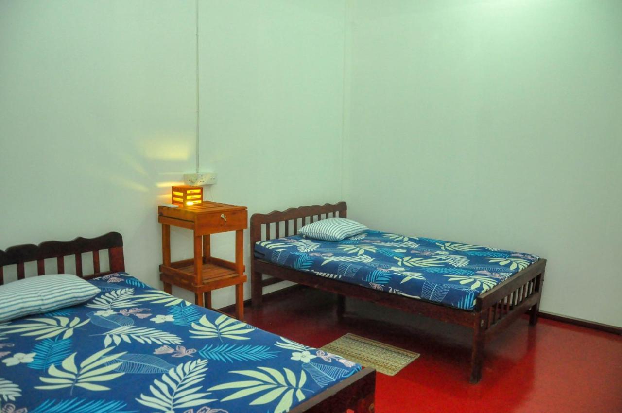 Airport Tourist Resort Katunayaka Bagian luar foto