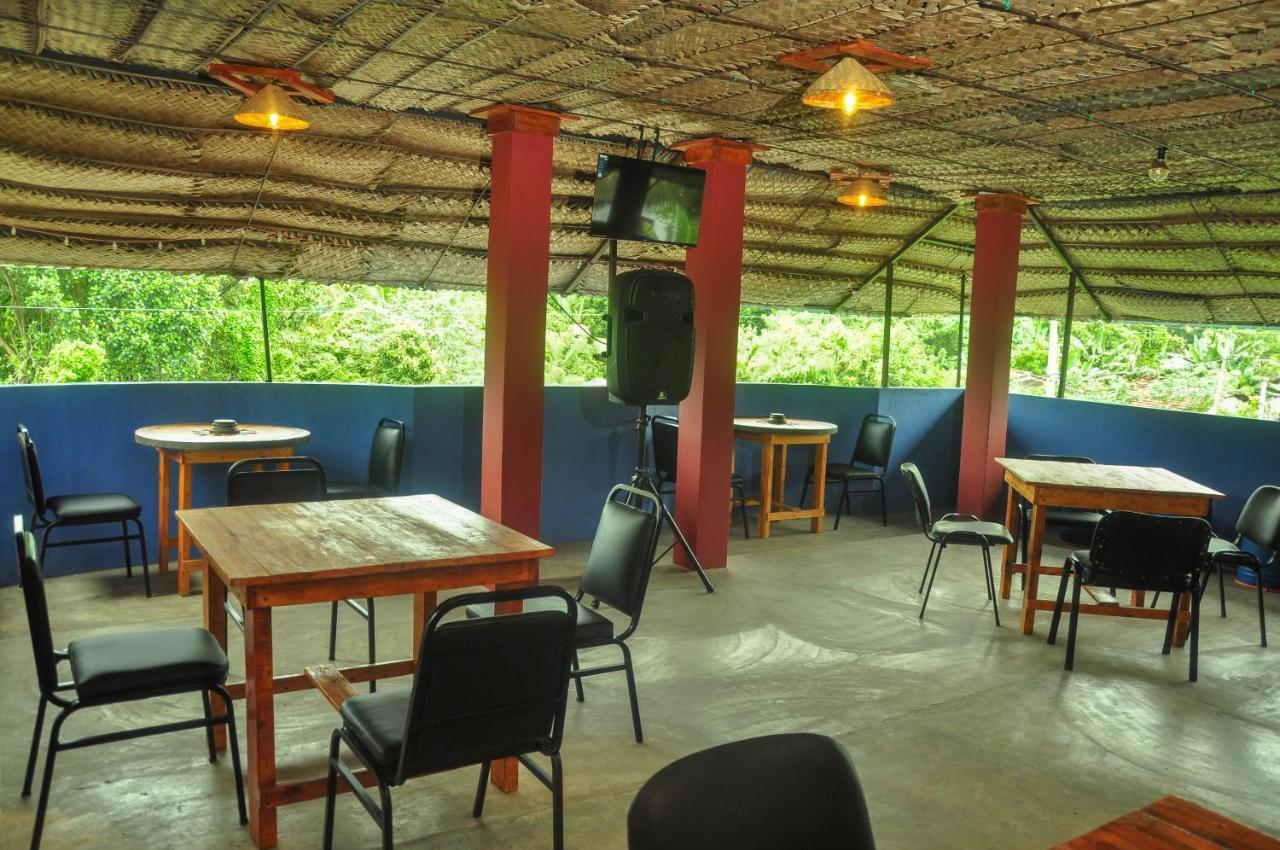 Airport Tourist Resort Katunayaka Bagian luar foto